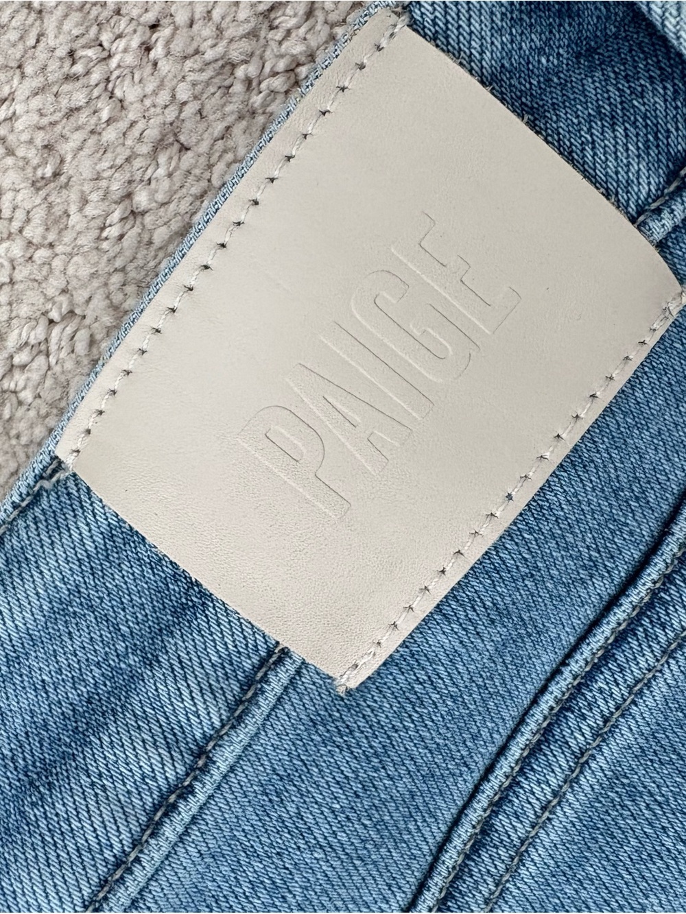 PAIGE Anessa Medium Wash Wide-Leg Crop Jeans SZ 34 waist - Picture 3 of 8